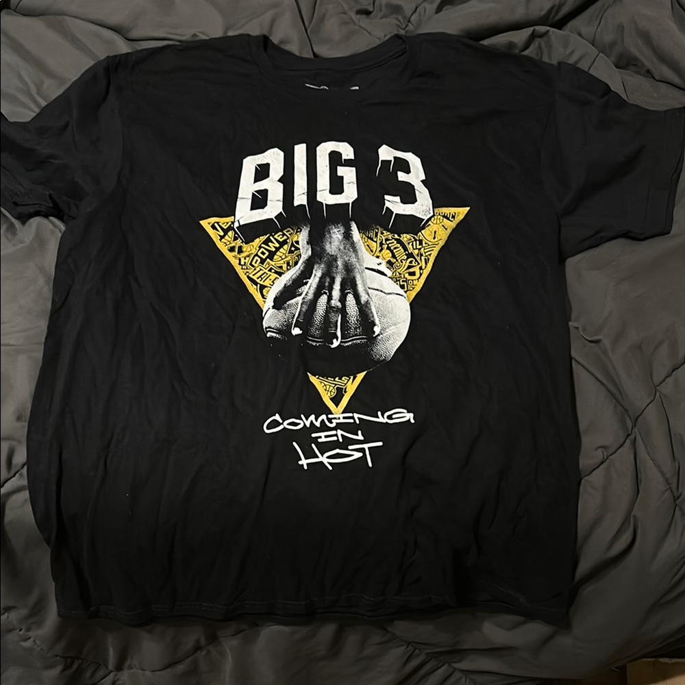 Limited edition Big 3 Ice cube Black Graphic T-Shirt with Yellow Design NWOT